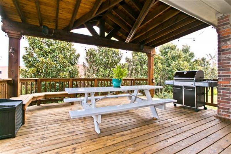    Covered Deck 
