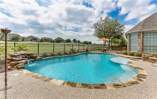   Fabulous Pool with Golf Course View 