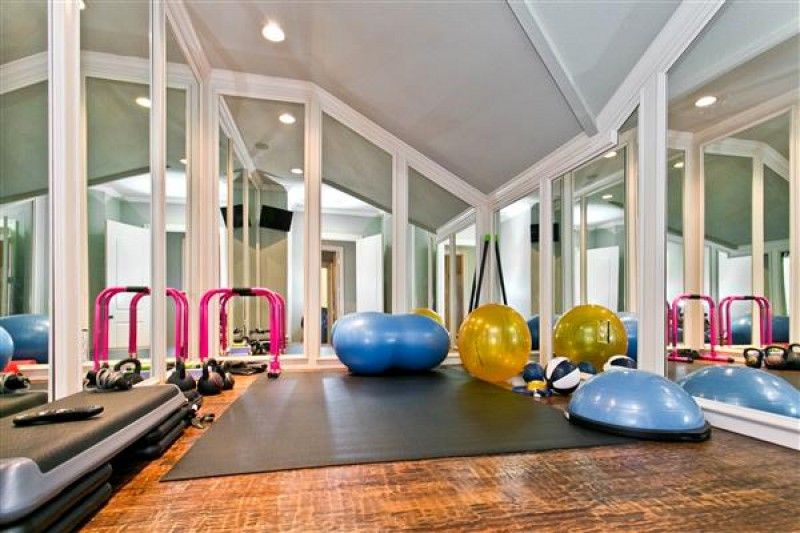    Exercise Room 