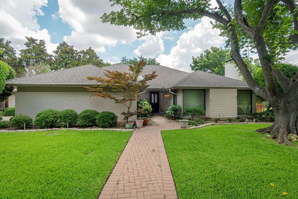 2810 Leisure Lane, Country Place, Carrollton